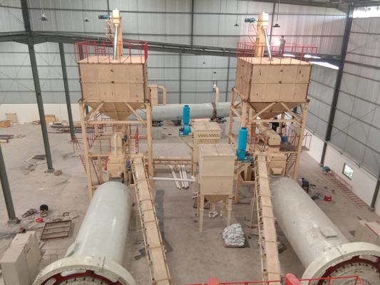 Kontinuierliches Arbeitssystem Keramische Kugelmühle 2600 KG für 325 Maschen Quarzpulvermahlen